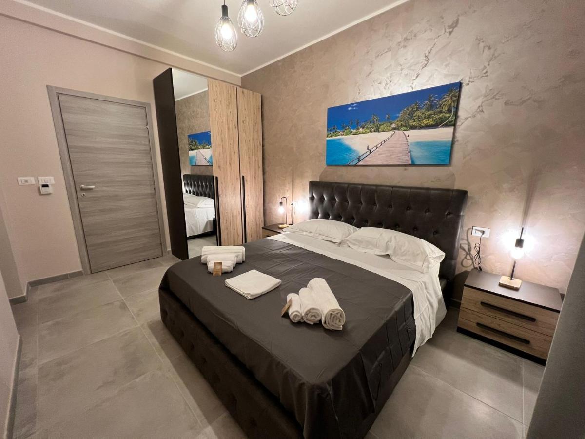 Holiday House Катанія Екстер'єр фото