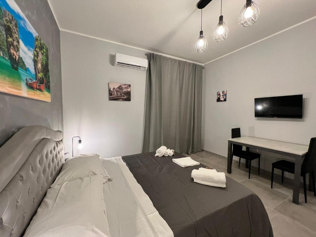 Holiday House Катанія Екстер'єр фото